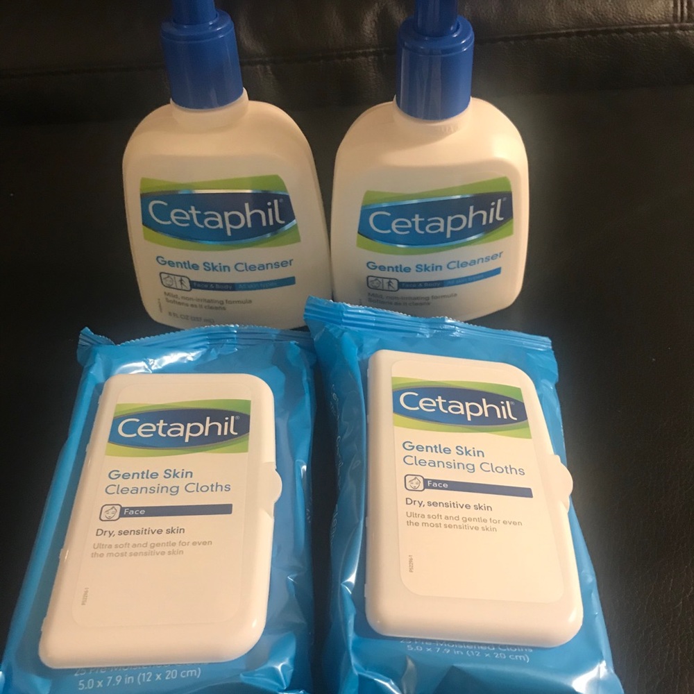 Set of 2 Cetaphil cleaners and 2 packs of wipes